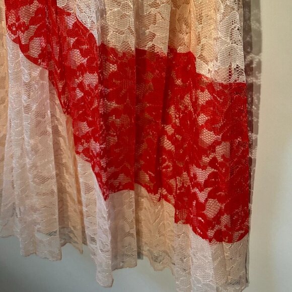 Ladies Little Mistress London NWT SZ 4 Pink & red lace gown vintage wedding prom - Picture 6 of 12